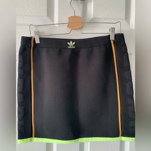 Ivy Park x Adidas Black Skirt Set - Picture 5 of 6